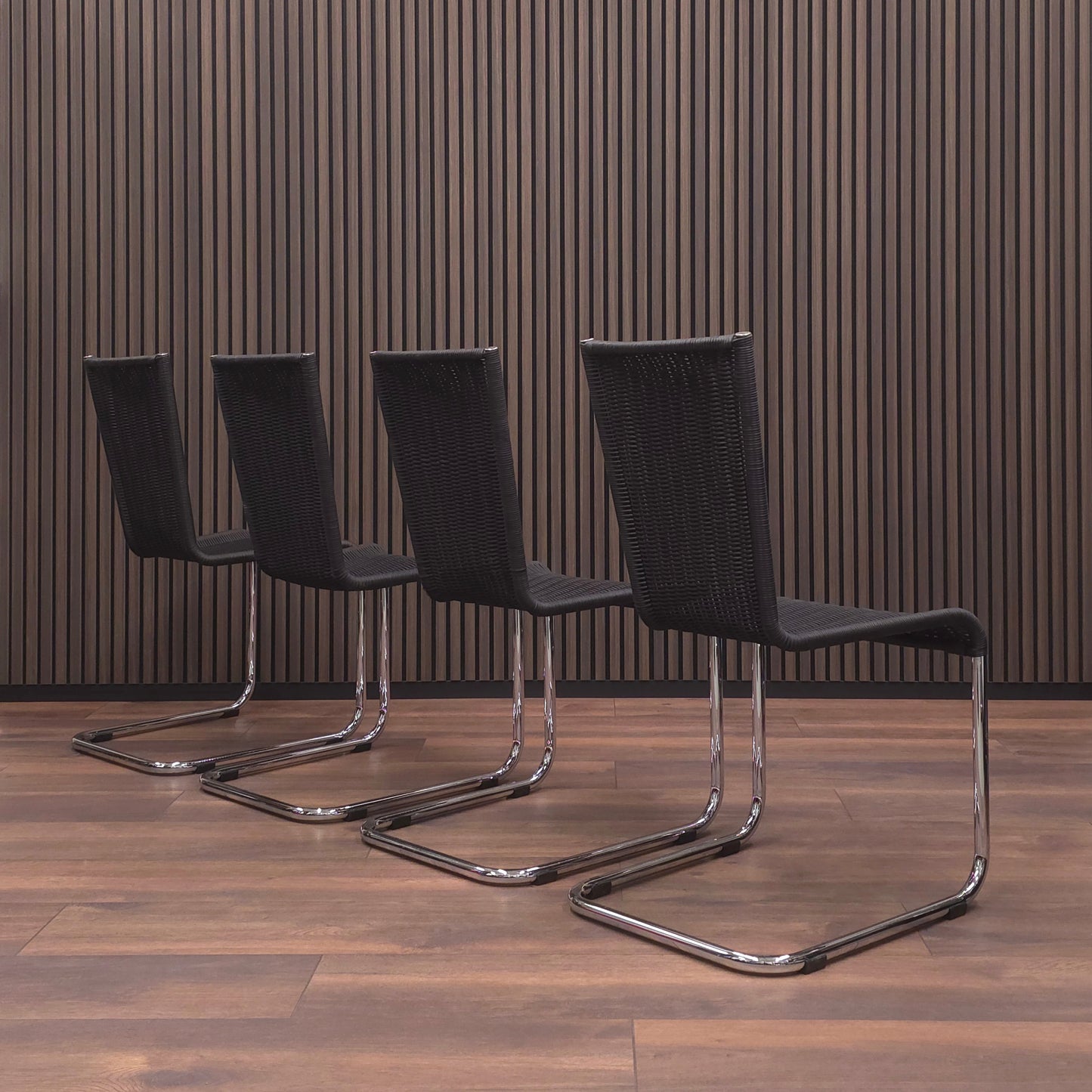 TECTA WK 724 | 4er Set Kragstühle Schwarz | Freischwinger Stühle Bauhaus Chair