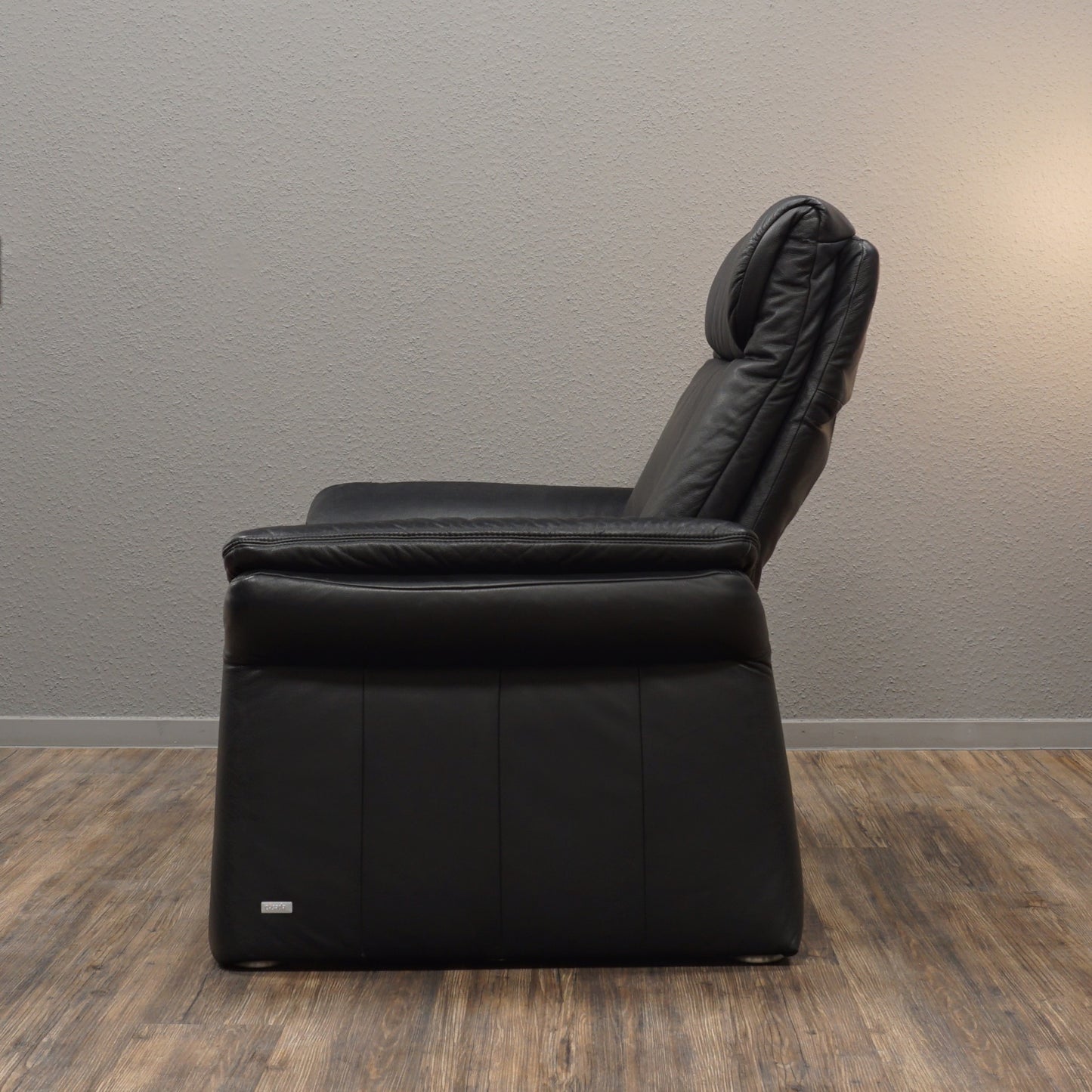 CASDADA | XXL Leder Sessel Schwarz mit Funktion | Eleganter Design Lounge Chair