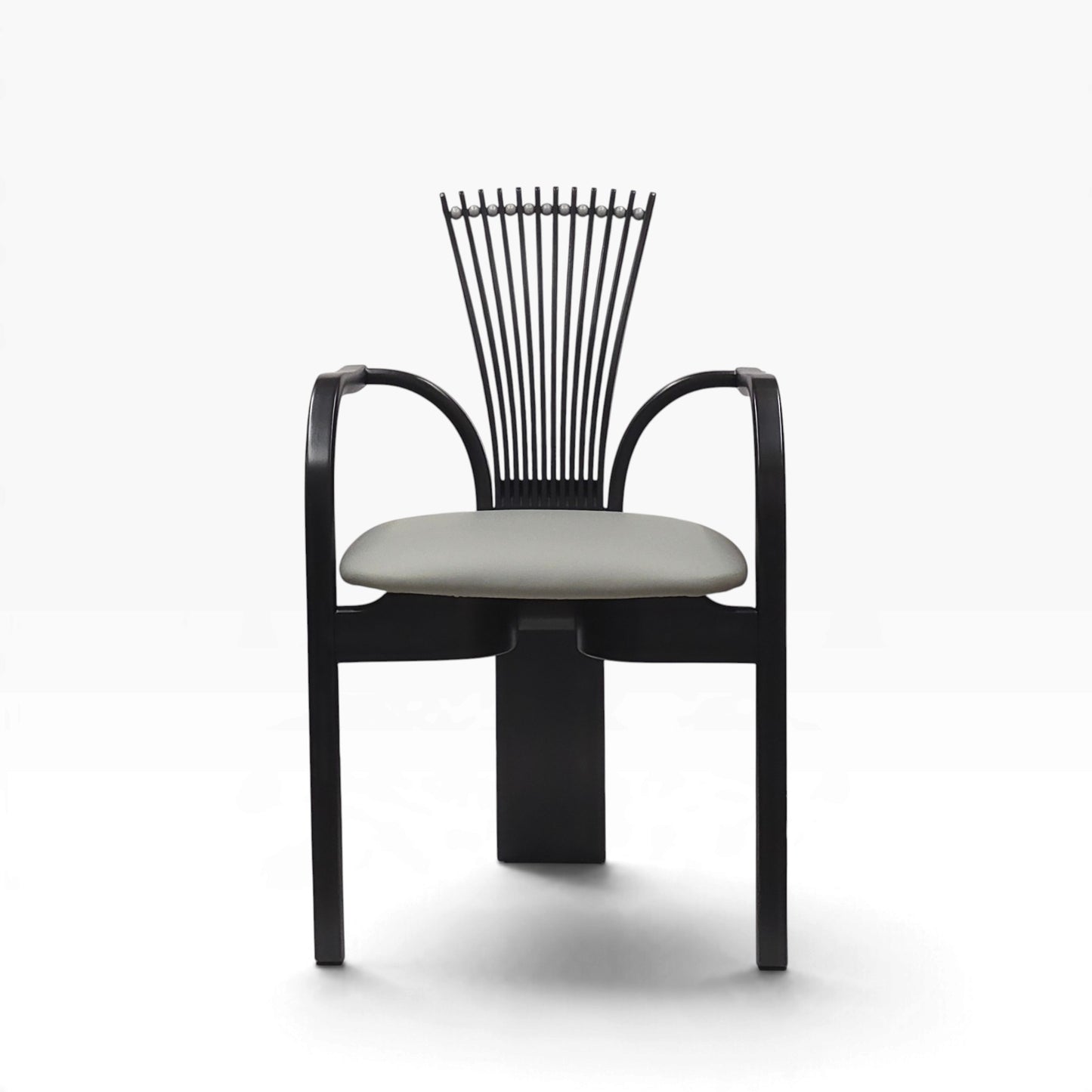 Westnofa | Totem | Torstein Nilsen | Memphis Design Stuhl mit Armlehnen | 80er