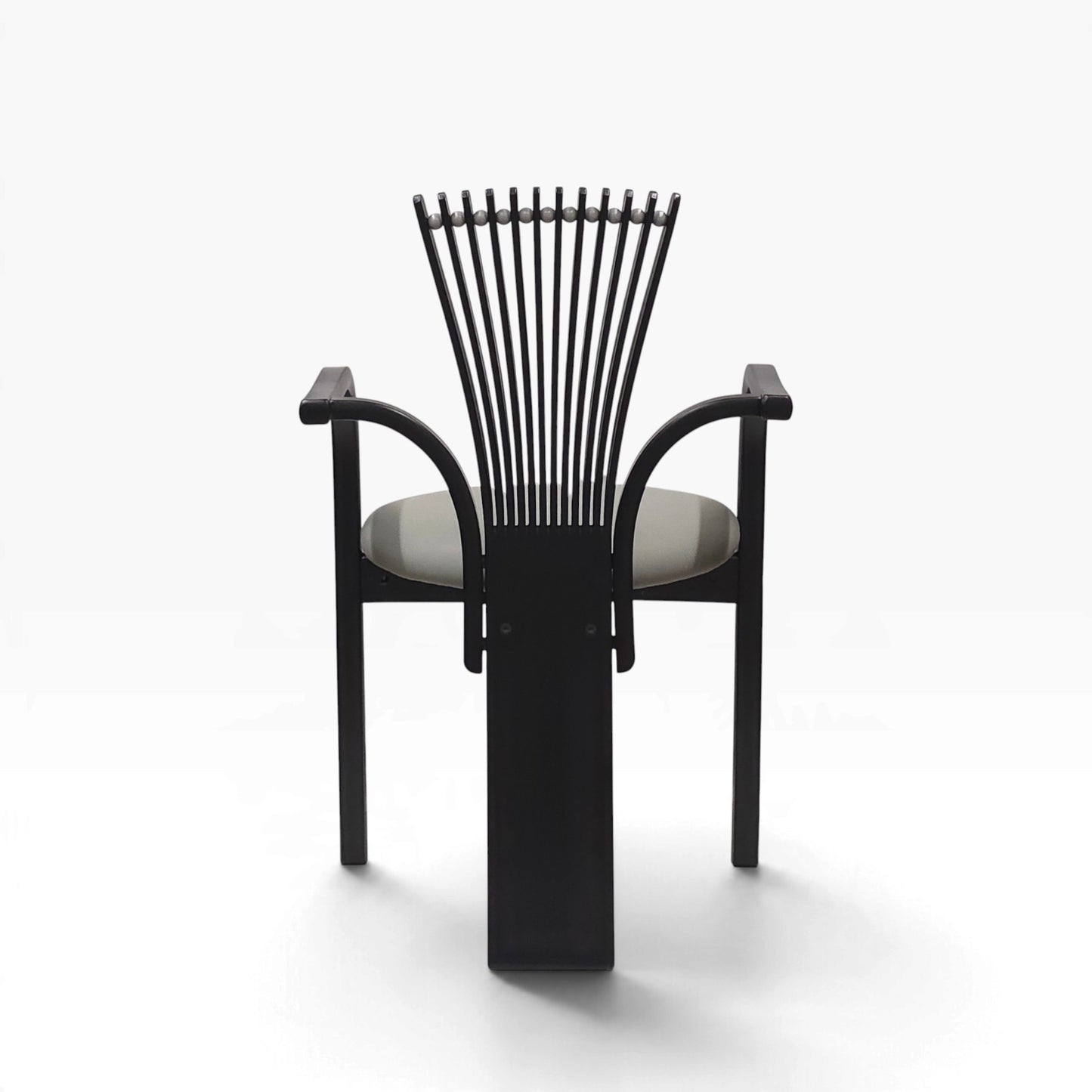 Westnofa | Totem | Torstein Nilsen | Memphis Design Stuhl mit Armlehnen | 80er