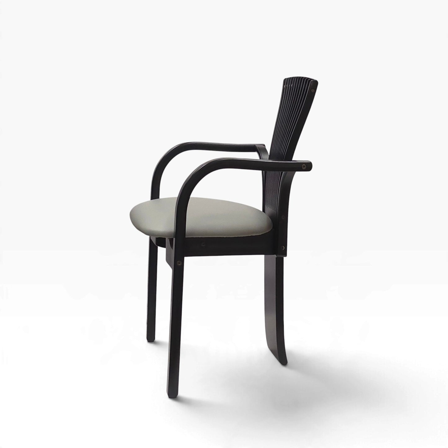 Westnofa | Totem | Torstein Nilsen | Memphis Design Stuhl mit Armlehnen | 80er