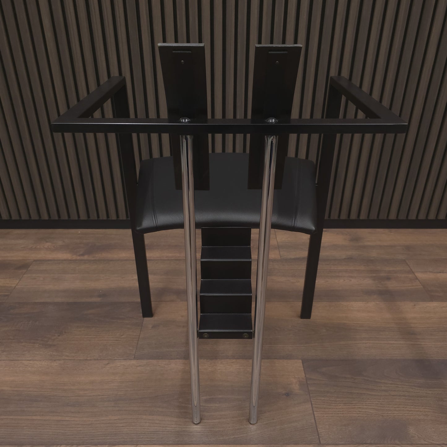 KFF | TRIX | 2 von 2 | Leder Sitz | Memphis Design Pop Art Stuhl | Bauhaus Stil (Kopie)