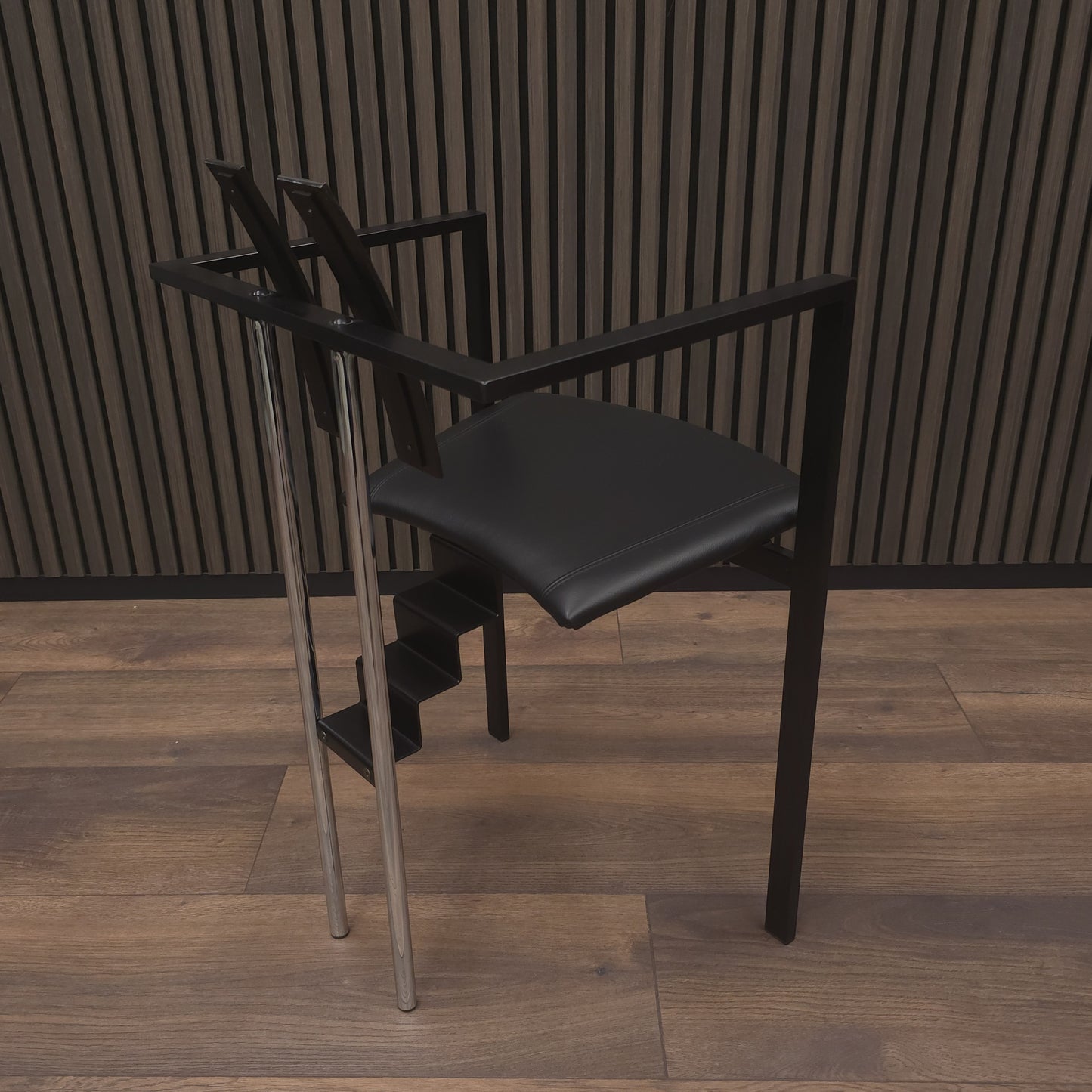 KFF | TRIX | 1 von 2 | Leder Sitz | Memphis Design Pop Art Stuhl | Bauhaus Stil